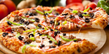 10 Most Weird Toppings of Pizza